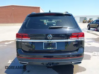 2022 Volkswagen Atlas SE with VIN 1V2HR2CA1NC549980, listed as a IAAI auction lot 42003986 with 53,768 mi miles and . Bid and sale history available at DreamBid. Image 16.