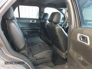 2013 Ford Explorer XLT with VIN 1FM5K8D83DGA27149, listed as a IAAI auction lot 41786382 with 379,495 mi miles and . Bid and sale history available at carsss.com. Image 8.