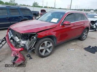 2017 Mercedes-Benz GLC with VIN WDC0G4JB5HF213354, listed as a IAAI auction lot 41939260 with 106,606 mi miles. Bid and sale history available at carsss.com. Image 17.