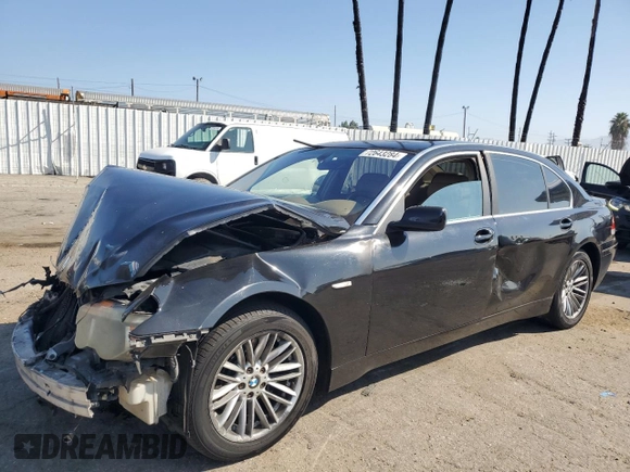 2003 BMW 7 Series 745Li with VIN WBAGN63413DR12213, listed as a Copart auction lot 72643284 with 186,506 mi miles and Salvage Title. Bid and sale history available at carsss.com. Image 1.