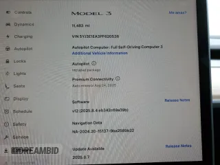 2023 Tesla Model 3 z VIN 5YJ3E1EA3PF620536, wystawiony jako Copart lot #54509885 z przebiegiem 11 483 mil mil oraz Szkoda całkowita • Salvage title. Historia ofert i sprzedaży dostępna na DreamBid. Obrazek 9.