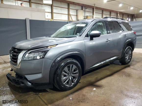 2024 Nissan Pathfinder SV with VIN 5N1DR3BC7RC255624, listed as a Copart auction lot 42811525 with 17,611 mi miles and Clean Title. Bid and sale history available at carsss.com. Image 1.