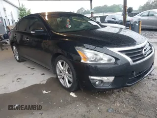 2013 Nissan Altima SV z VIN 1N4BL3AP1DC160671, wystawiony jako IAAI lot #42219112 z przebiegiem 211 825 mil mil oraz . Historia ofert i sprzedaży dostępna na DreamBid. Obrazek 1.