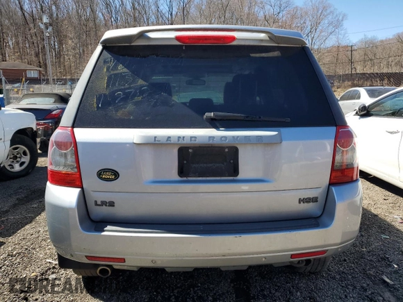2010 Land Rover LR2 HSE with VIN SALFT2BN2AH175223, listed as a Copart auction lot 49990175 with 163,594 mi miles and Salvage Title. Bid and sale history available at DreamBid. Image 6.
