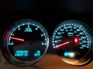 2010 Chevrolet Avalanche LTZ z VIN 3GNVKGE04AG290474, wystawiony jako Copart lot #51571895 z przebiegiem 130 497 mil mil oraz Szkoda całkowita • Salvage title. Historia ofert i sprzedaży dostępna na DreamBid. Obrazek 9.
