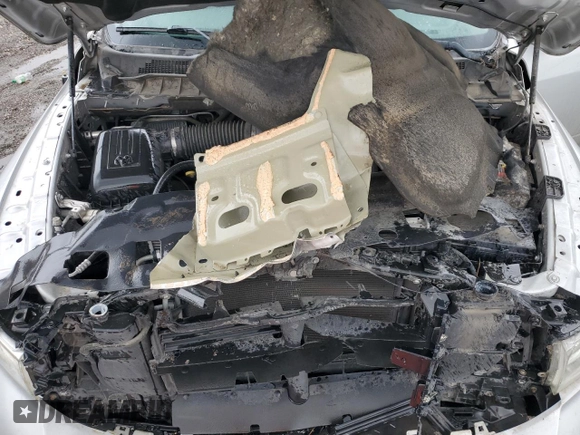 2018 Ram 1500 SLT z VIN 1C6RR6GG9JS317288, wystawiony jako Copart lot #50593095 z przebiegiem 128 698 mil mil oraz Szkoda całkowita • Salvage title. Historia ofert i sprzedaży dostępna na DreamBid. Obrazek 11.