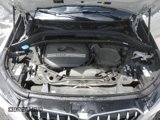 2024 BMW X1 xDrive28i z VIN WBX73EF01R5Z19955, wystawiony jako Copart lot #61263085 z przebiegiem 21 897 mil mil oraz Czysty tytuł • Clean title. Historia ofert i sprzedaży dostępna na DreamBid. Obrazek 11.