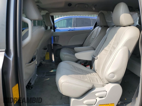 2012 Toyota Sienna XLE AAS с VIN 5TDYK3DC8CS202329, выставлен на аукционе Copart как лот 59340965 с пробегом Не указан миль и Списание • Salvage title. История ставок и продаж доступна на DreamBid. Изображение 11.