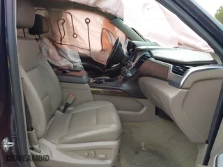 2019 Chevrolet Tahoe LT with VIN 1GNSCBKC7KR133119, listed as a IAAI auction lot 41570650 with 114,575 mi miles. Bid and sale history available at carsss.com. Image 5.