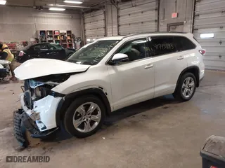 2015 Toyota Highlander Limited with VIN 5TDDKRFH3FS200499, listed as a IAAI auction lot 41743893 with 130,120 mi miles. Bid and sale history available at carsss.com. Image 18.