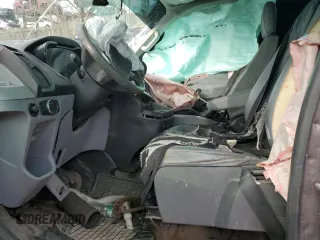 2018 Ford Transit z VIN 1FTYR2CM5JKB49173, wystawiony jako Copart lot #48511685 z przebiegiem Nie podano mil oraz Nie do naprawy. Historia ofert i sprzedaży dostępna na DreamBid. Obrazek 7.