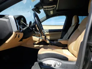 2015 Porsche Cayenne Diesel with VIN WP1AF2A21FLA44898, listed as a Copart auction lot 49948175 with 117,291 mi miles and Salvage title. Bid and sale history available at DreamBid. Image 7.