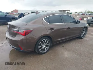 2019 Acura ILX w/Premium Pkg with VIN 19UDE2F76KA013692, listed as a IAAI auction lot 41915765 with 128,774 mi miles. Bid and sale history available at carsss.com. Image 4.
