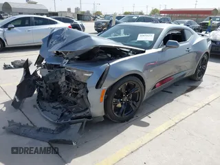 2021 Chevrolet Camaro 1LT z VIN 1G1FB1RX9M0125698, wystawiony jako IAAI lot #41824653 z przebiegiem 69 365 mil mil oraz . Historia ofert i sprzedaży dostępna na DreamBid. Obrazek 19.