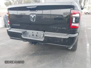2022 Ram 2500 Laramie z VIN 3C6UR5FL2NG377414, wystawiony jako IAAI lot #41492443 z przebiegiem 100 477 mil mil oraz . Historia ofert i sprzedaży dostępna na DreamBid. Obrazek 12.