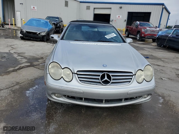 2004 Mercedes-Benz CLK-Class Cabriolet 3.2L with VIN WDBTK65G94T017124, listed as a Copart auction lot 82833254 with 232,402 mi miles and Salvage Title. Bid and sale history available at carsss.com. Image 5.