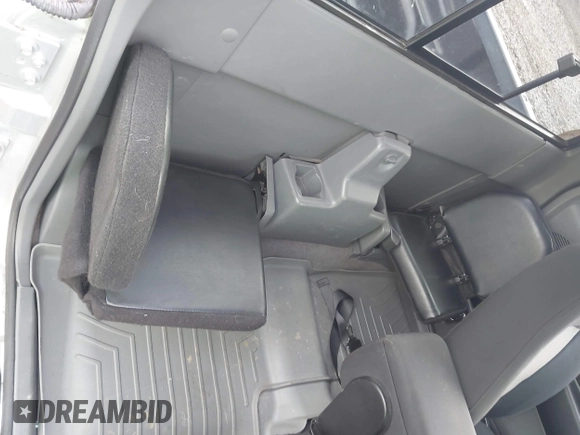 2004 Ford Ranger XL Fleet with VIN 1FTZR45E84PA20454, listed as a IAAI auction lot 42258333 with 94,259 mi miles and . Bid and sale history available at DreamBid. Image 8.