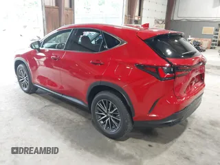 2025 Lexus NX 350 Premium z VIN 2T2GGCEZ5SC086994, wystawiony jako IAAI lot #42482143 z przebiegiem 169 mil mil oraz . Historia ofert i sprzedaży dostępna na DreamBid. Obrazek 3.