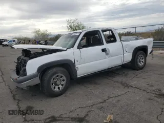 2005 Chevrolet Silverado 1500 LS z VIN 2GCEC19V151331036, wystawiony jako Copart lot #55153515 z przebiegiem Nie podano mil oraz Szkoda całkowita • Salvage title. Historia ofert i sprzedaży dostępna na DreamBid. Obrazek 1.