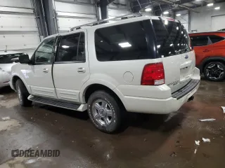2005 Ford Expedition Limited with VIN 1FMPU20545LA71147, listed as a Copart auction lot 86366444 with 277,054 mi miles and Non Repairable. Bid and sale history available at carsss.com. Image 2.