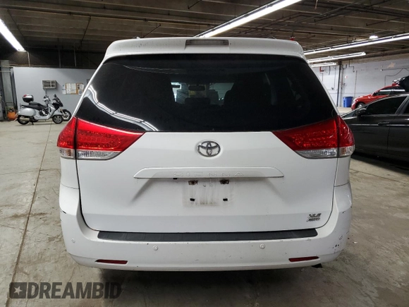 2011 Toyota Sienna XLE with VIN 5TDDK3DC6BS026183, listed as a Copart auction lot 51913375 with 149,396 mi miles and Clean Title. Bid and sale history available at carsss.com. Image 6.