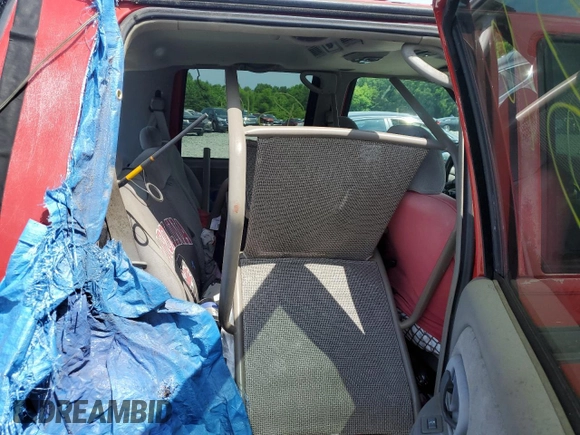 1999 GMC Yukon with VIN 1GKEK13R5XJ700234, listed as a Copart auction lot 55885584 with 163,129 mi miles and Salvage Title. Bid and sale history available at carsss.com. Image 11.