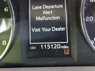 2018 Toyota RAV4 XLE with VIN 2T3WFREVXJW444002, listed as a IAAI auction lot 41795600 with 115,120 mi miles. Bid and sale history available at carsss.com. Image 15.