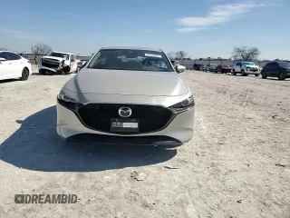 2024 Mazda 3 S Preferred z VIN JM1BPALMXR1718512, wystawiony jako Copart lot #44570995 z przebiegiem 4 332 mil mil oraz Szkoda całkowita • Salvage title. Historia ofert i sprzedaży dostępna na DreamBid. Obrazek 12.