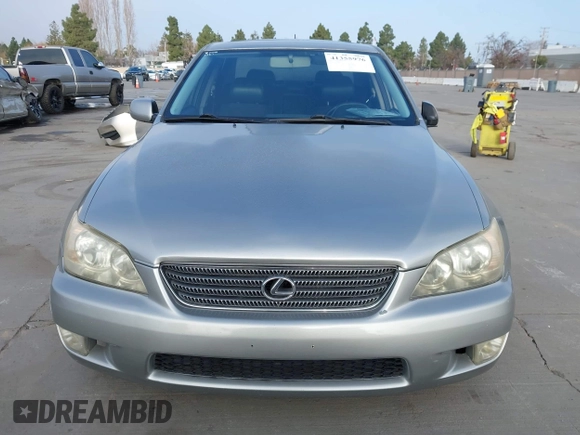 2001 Lexus IS 300 with VIN JTHBD182610018639, listed as a IAAI auction lot 41355976 with 116,575 mi miles. Bid and sale history available at carsss.com. Image 13.