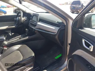 2022 Jeep Compass Latitude with VIN 3C4NJDBB0NT230866, listed as a IAAI auction lot 41979792 with 53,146 mi miles and . Bid and sale history available at DreamBid. Image 5.