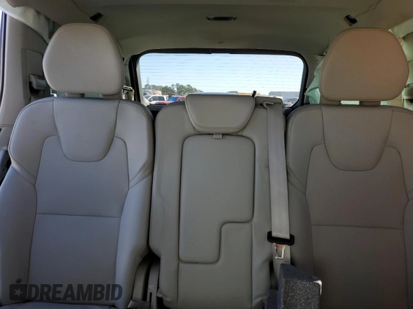 2022 Volvo XC90 Momentum with VIN YV4102PK9N1857620, listed as a Copart auction lot 87395714 with 34,325 mi miles and Salvage Title. Bid and sale history available at carsss.com. Image 10.