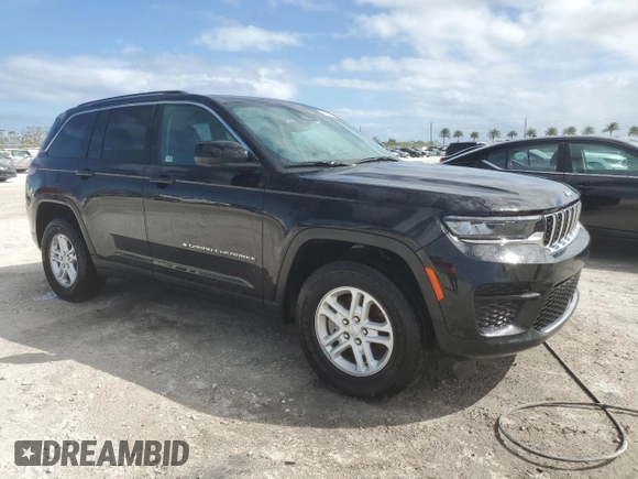 2023 Jeep Grand Cherokee Laredo z VIN 1C4RJGAG4PC648426, wystawiony jako Copart lot #75140784 z przebiegiem Nie podano mil oraz Nie do naprawy • Non repairable. Historia ofert i sprzedaży dostępna na DreamBid. Obrazek 4.