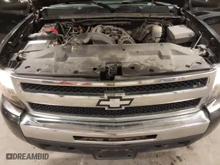 2007 Chevrolet Silverado 1500 LT w/1LT with VIN 3GCEK13M57G510256, listed as a IAAI auction lot 41690398 with 256,980 mi miles. Bid and sale history available at carsss.com. Image 10.
