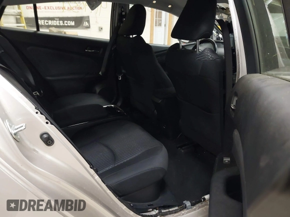 2017 Toyota Prius Plus z VIN JTDKARFP1H3044307, wystawiony jako IAAI lot #41440321 z przebiegiem 40 512 mil mil oraz . Historia ofert i sprzedaży dostępna na DreamBid. Obrazek 8.