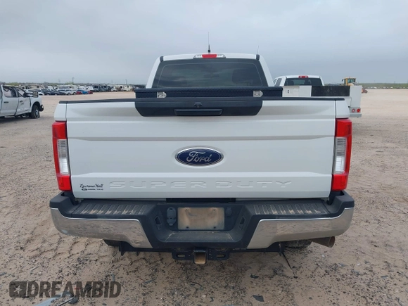 2019 Ford Super Duty F-250 SRW XL with VIN 1FTBF2B62KED26134, listed as a IAAI auction lot 41908568 with 114,259 mi miles. Bid and sale history available at carsss.com. Image 16.