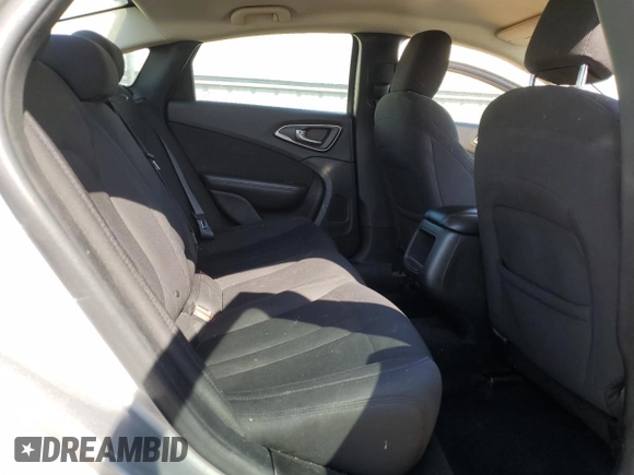 2015 Chrysler 200 Limited with VIN 1C3CCCAB1FN640322, listed as a Copart auction lot 50251365 with 117,603 mi miles and Salvage Title. Bid and sale history available at DreamBid. Image 10.