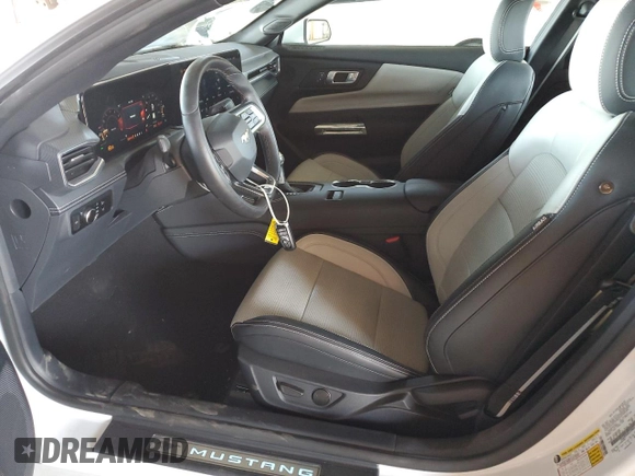 2024 Ford Mustang EcoBoost с VIN 1FA6P8TH0R5109893, выставлен на аукционе Copart как лот 61587155 с пробегом 15 479 миль миль и Списание • Salvage title. История ставок и продаж доступна на DreamBid. Изображение 7.