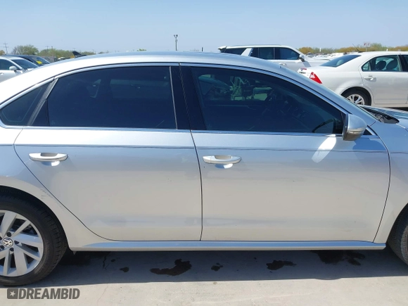 2018 Volkswagen Passat 2.0T SE with VIN 1VWBA7A3XJC045113, listed as a IAAI auction lot 41814006 with 59,095 mi miles. Bid and sale history available at carsss.com. Image 13.