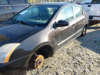 2011 Nissan Sentra 2.0 z VIN 3N1AB6AP0BL656866, wystawiony jako IAAI lot #41432214 z przebiegiem 166 537 mil mil oraz . Historia ofert i sprzedaży dostępna na DreamBid. Obrazek 14.