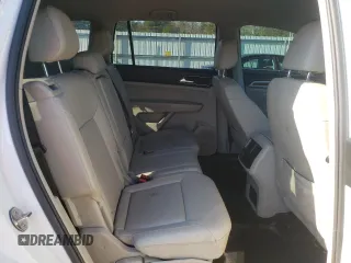 2018 Volkswagen Atlas SE with VIN 1V2FR2CA6JC584015, listed as a Copart auction lot 42130835 with 130,598 mi miles and Salvage title. Bid and sale history available at DreamBid. Image 12.