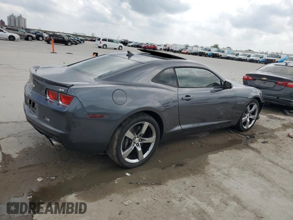 2010 Chevrolet Camaro 2SS z VIN 2G1FK1EJ3A9182899, wystawiony jako Copart lot #51444675 z przebiegiem Nie podano mil oraz Szkody całkowita. Historia ofert i sprzedaży dostępna na DreamBid. Obrazek 3.
