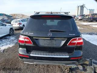 2014 Mercedes-Benz M-Class ML 350 with VIN 4JGDA5HB5EA334264, listed as a IAAI auction lot 41154262 with 91,151 mi miles. Bid and sale history available at carsss.com. Image 15.