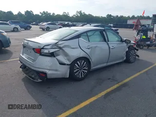 2023 Nissan Altima SV z VIN 1N4BL4DV8PN379930, wystawiony jako IAAI lot #42376207 z przebiegiem 29 945 mil mil oraz . Historia ofert i sprzedaży dostępna na DreamBid. Obrazek 4.