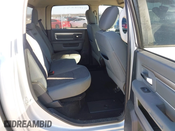 2015 Ram 1500 Lone Star z VIN 1C6RR6LT0FS500850, wystawiony jako IAAI lot #41273883 z przebiegiem 120 178 mil mil oraz . Historia ofert i sprzedaży dostępna na DreamBid. Obrazek 8.