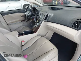 2010 Toyota Venza z VIN 4T3ZK3BBXAU026376, wystawiony jako IAAI lot #42373650 z przebiegiem 170 089 mil mil oraz . Historia ofert i sprzedaży dostępna na DreamBid. Obrazek 5.