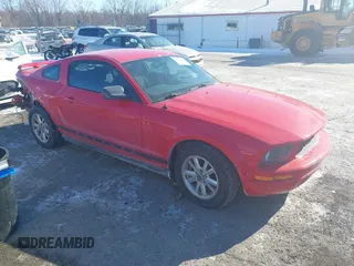 2006 Ford Mustang Standard with VIN 1ZVFT80N465261264, listed as a IAAI auction lot 41629083 with 85,945 mi miles. Bid and sale history available at carsss.com. Image 1.