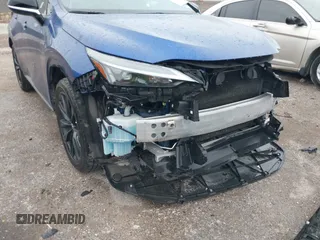2024 Lexus NX 350 F Sport z VIN 2T2KGCEZXRC038413, wystawiony jako IAAI lot #42408034 z przebiegiem 31 912 mil mil oraz . Historia ofert i sprzedaży dostępna na DreamBid. Obrazek 17.