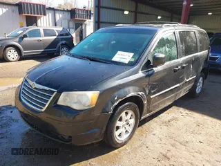 2010 Chrysler Town & Country Touring with VIN 2A4RR5DX0AR320261, listed as a IAAI auction lot 41816276 with 260,000 mi miles. Bid and sale history available at carsss.com. Image 17.