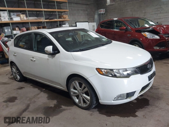 2011 Kia Forte SX с VIN KNAFW5A36B5356213, выставлен на аукционе IAAI как лот 42322381 с пробегом 133 679 миль миль и . История ставок и продаж доступна на DreamBid. Изображение 1.