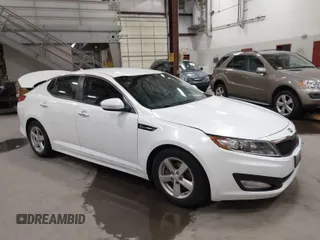 2015 Kia Optima LX with VIN KNAGM4A74F5587995, listed as a IAAI auction lot 41974745 with 206,627 mi miles. Bid and sale history available at carsss.com. Image 1.